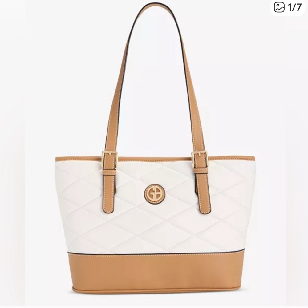 GIANI BERNINI NWT
Tan Leather Bag with  Stitch Detail
Giani Bernini
Size: OS